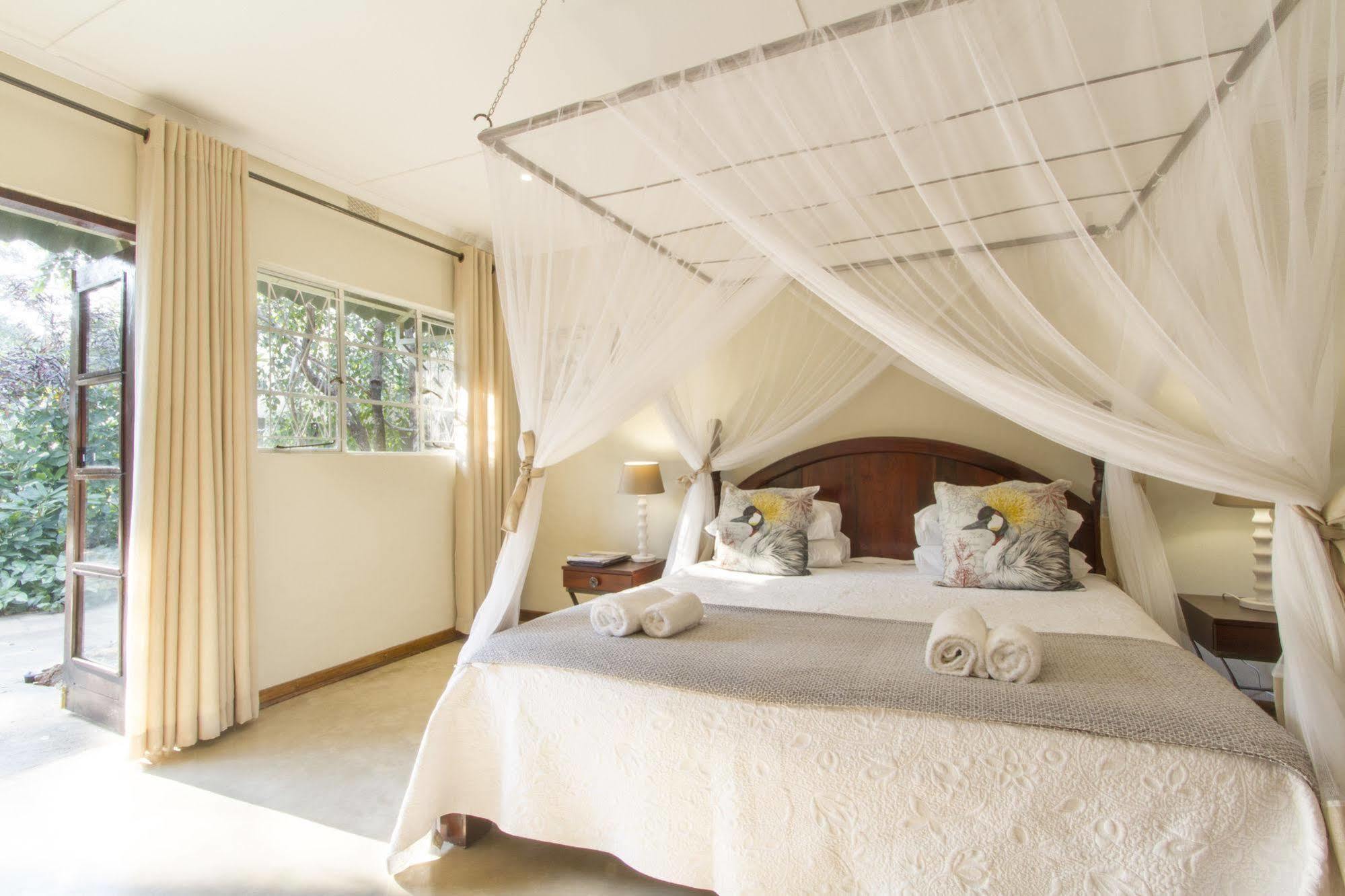 Bayete Guest Lodge Водопад Виктория Экстерьер фото